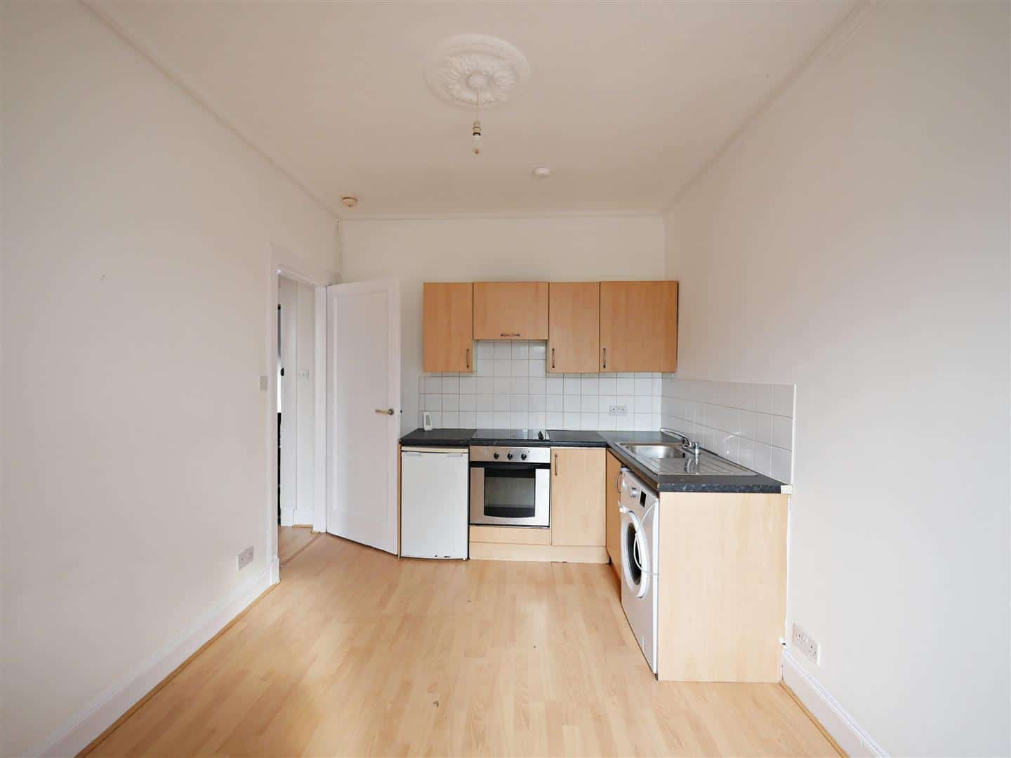 Flat Thistle Street in Kirkintilloch