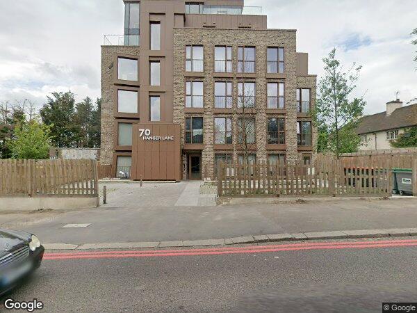 Flat Hillcrest Road in Greater London
