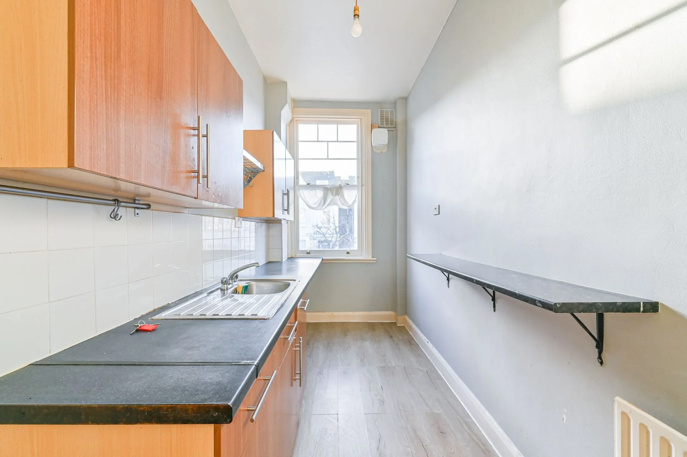 Flat Ritherdon Road in Greater London