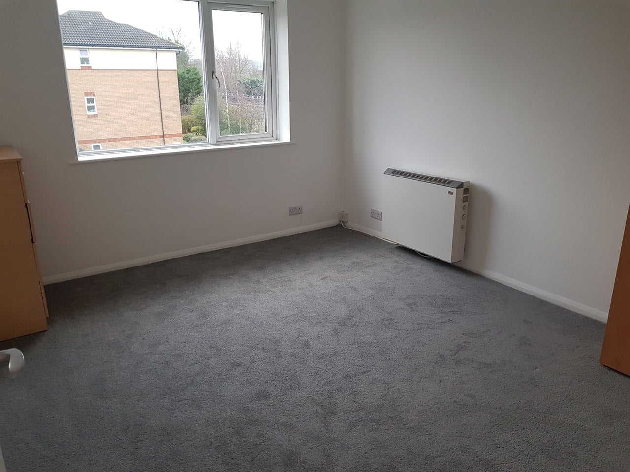 Flat Collapit Close in Greater London