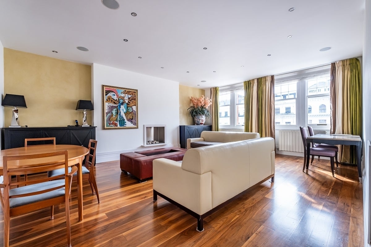 Flat Queen's Gate in Greater London