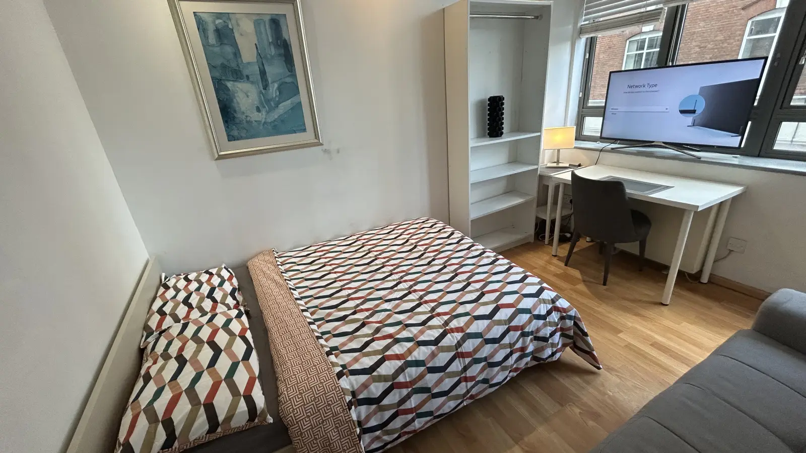 Flat Dingley Road in Greater London