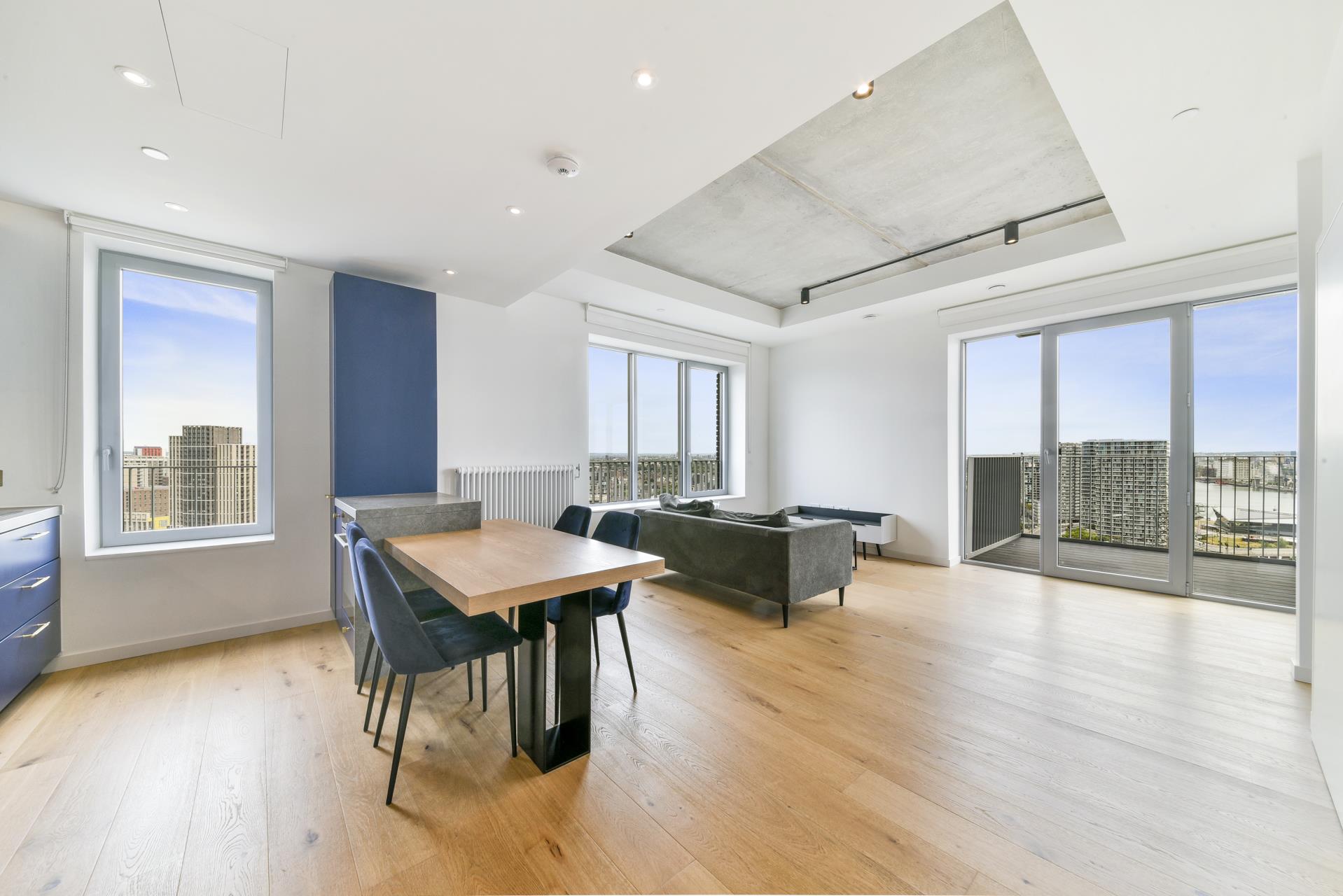 Flat Castle Slip in Greater London