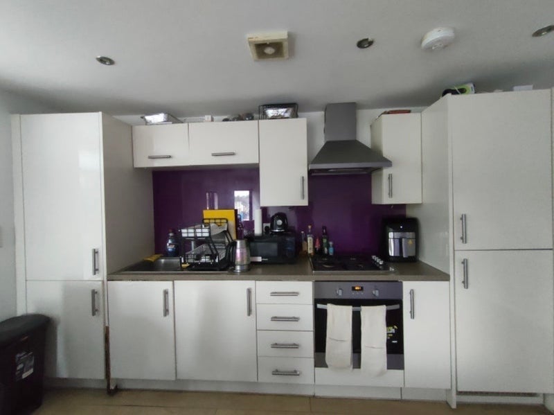 Room George Lane in Greater London