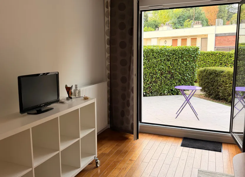 Flat Rue des Fontaines in Sèvres