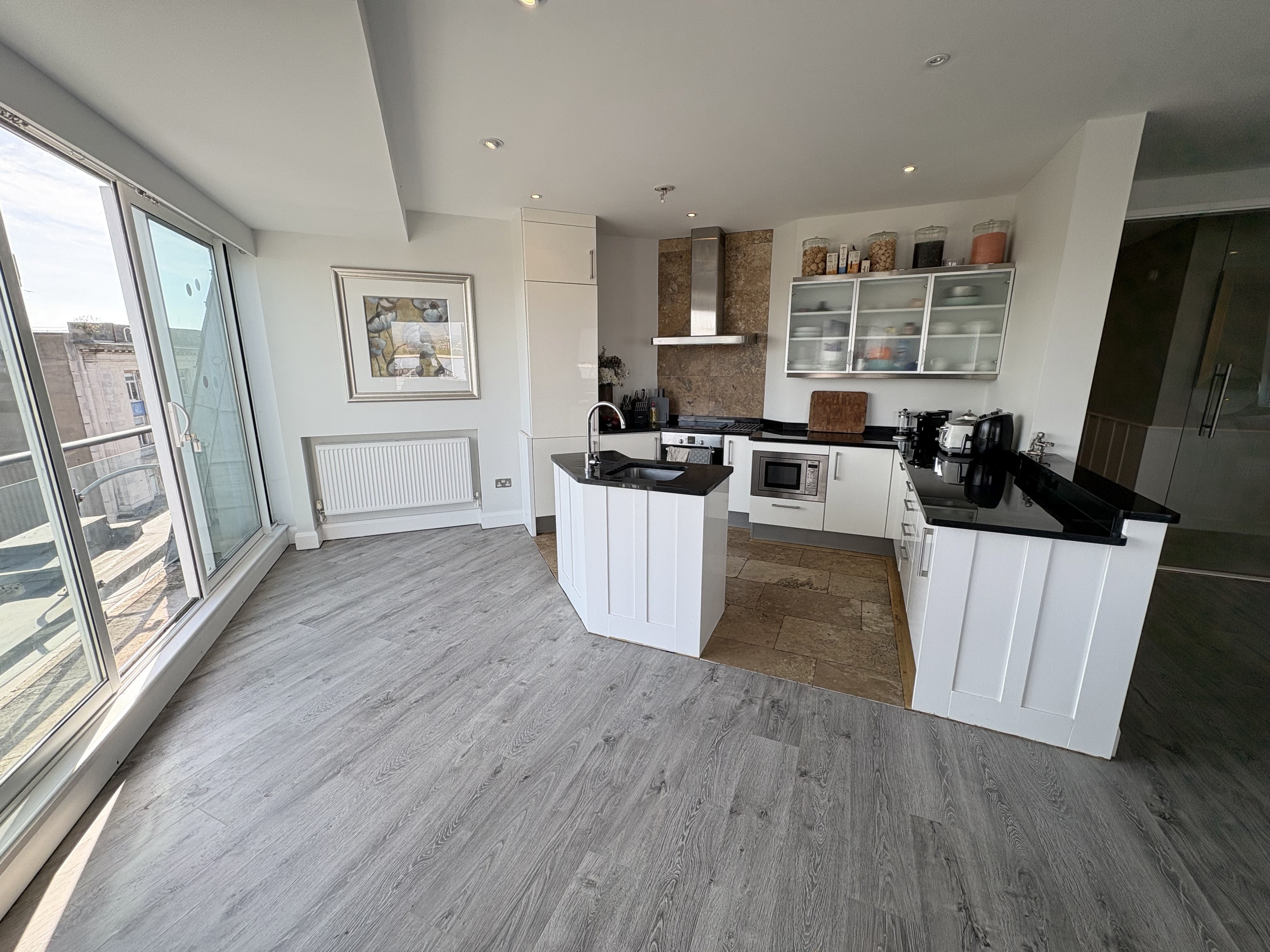 Flat West Close in Cardiff
