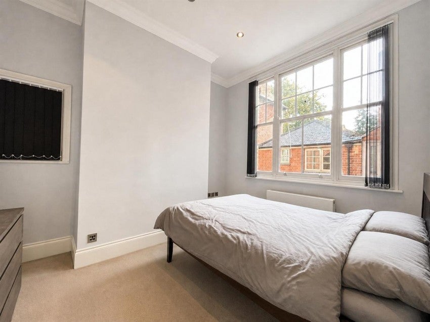 Flat Knighton Drive in Leicester