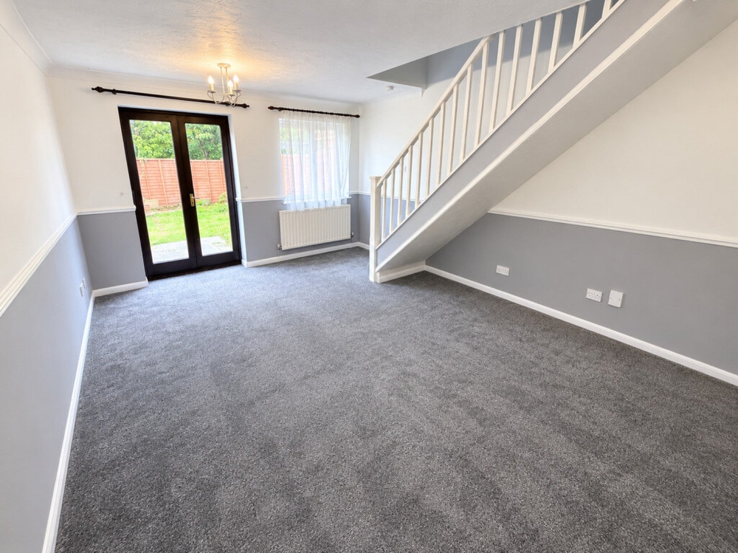 House Windsor Gardens in Basingstoke and Deane
