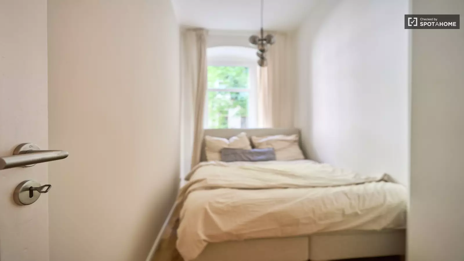 Wohnung Uhlandstraße in Berlin
