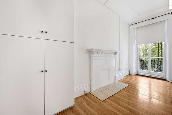 Flat Cranley Place in Greater London