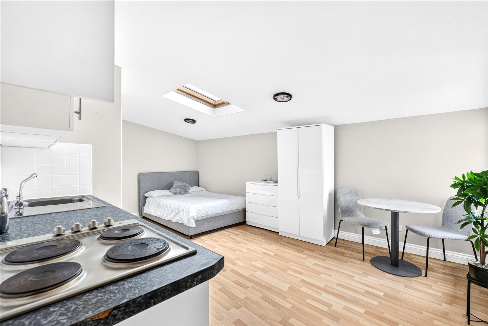 Flat Earl's Court Gardens in Greater London