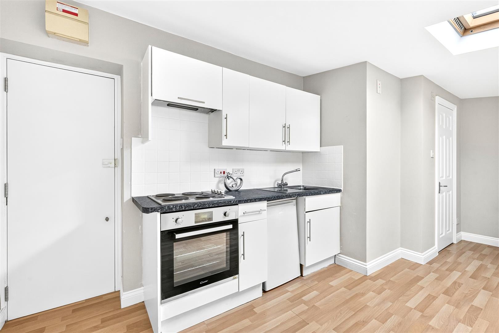Flat Earl's Court Gardens in Greater London