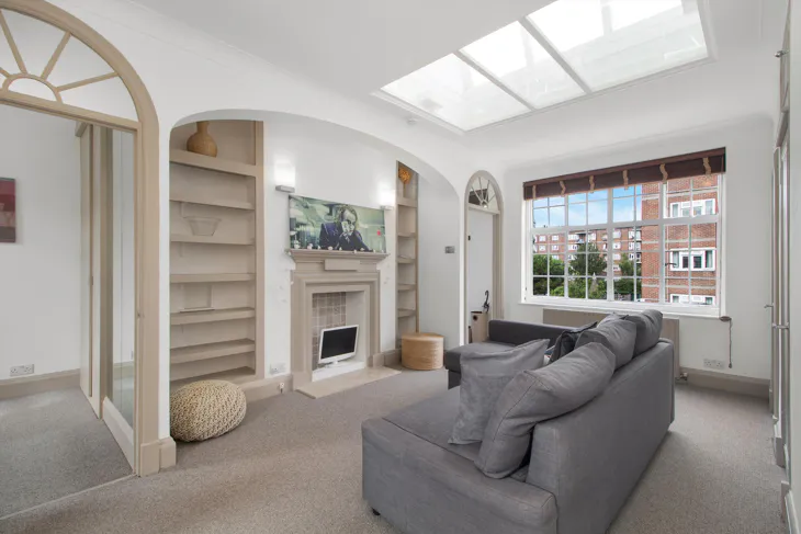 Flat Rosemoor Street in Greater London