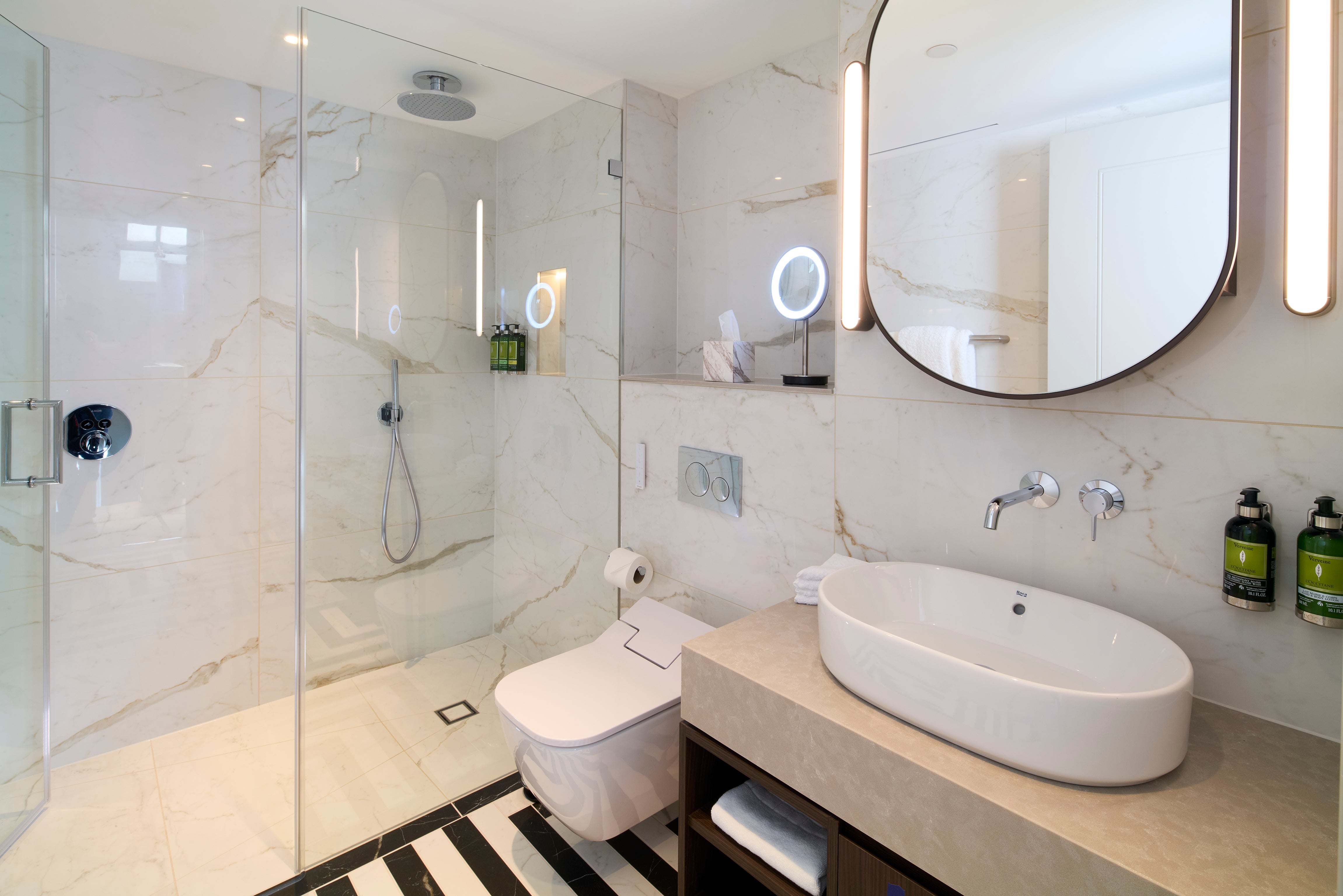 Flat Wilbraham Place in Greater London