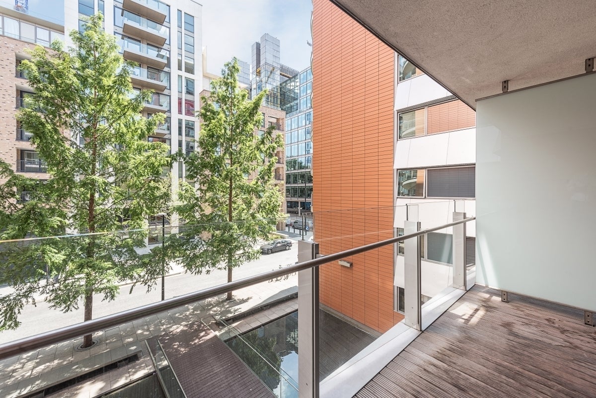 Flat Hermitage Street in City of Westminster