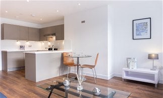 Flat Market Place in Greater London