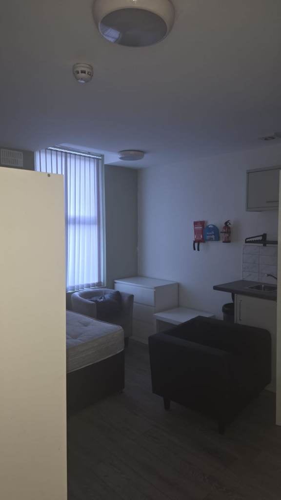 Flat Thackhall Street in Coventry