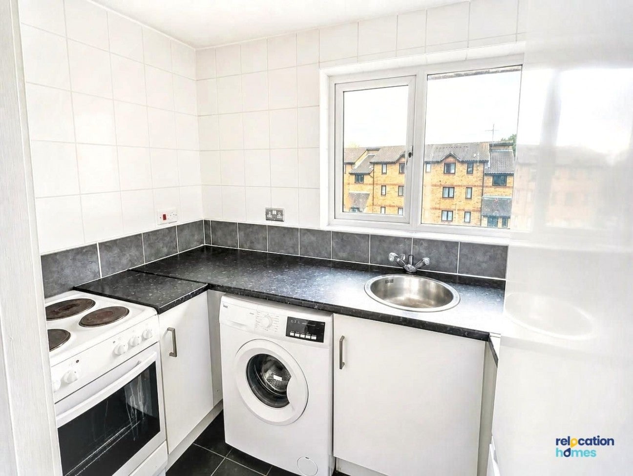 Flat Charlton Road in Greater London