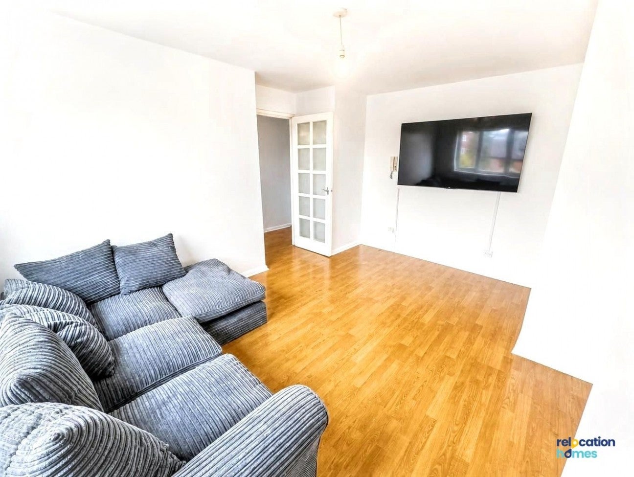 Flat Charlton Road in Greater London