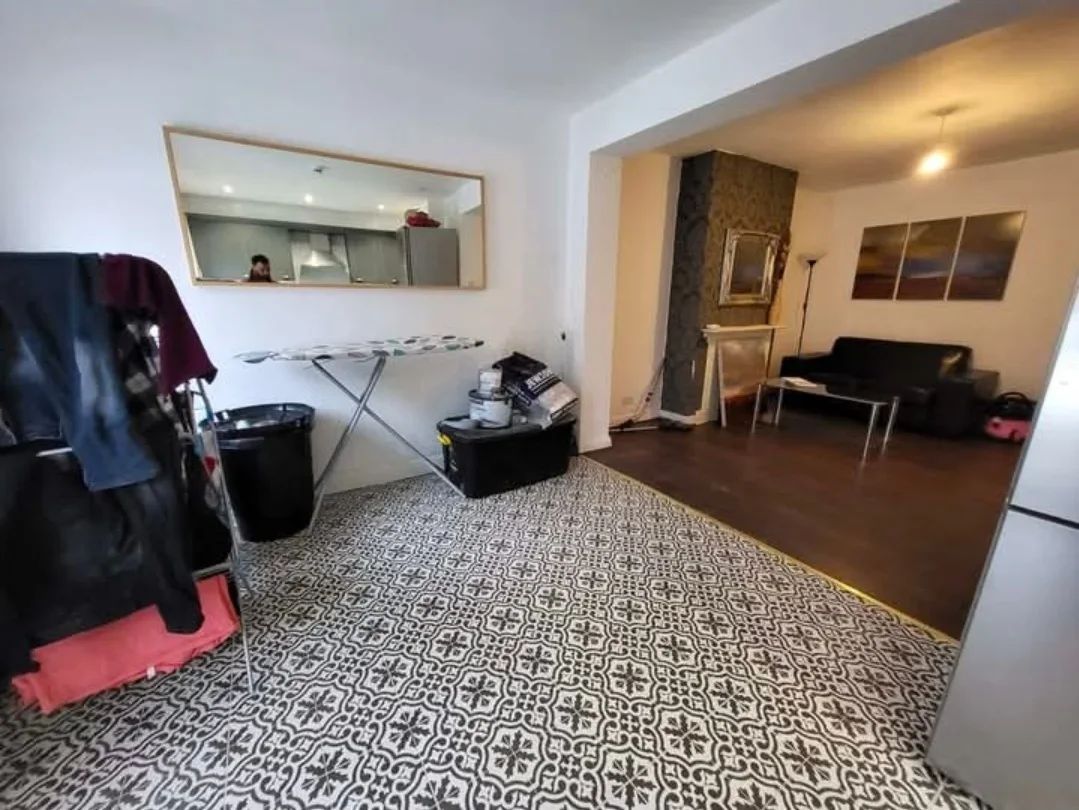 Room Bracewell Avenue in Greater London