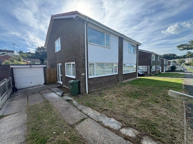 House Enbrook Valley in Folkestone and Hythe District