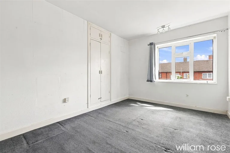 Flat Manford Way in Greater London