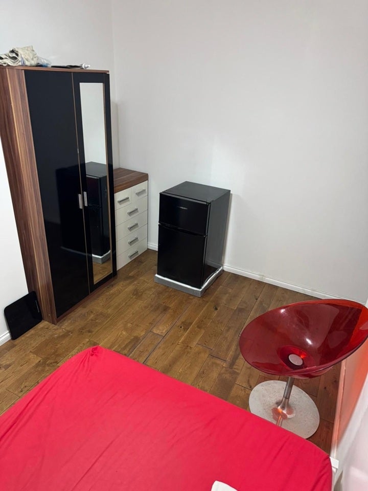 Room Waterbeach Road in Greater London