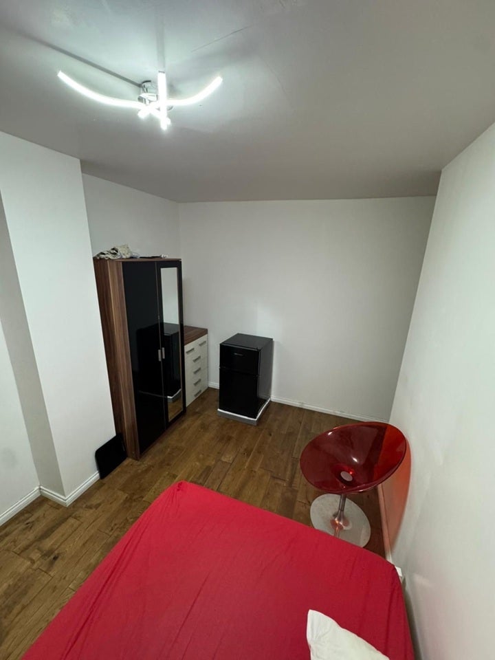 Room Waterbeach Road in Greater London