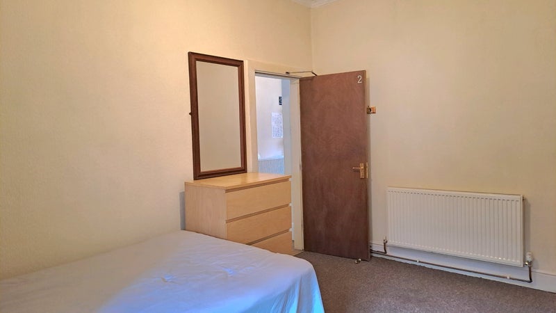 Room Tootal Road in Salford