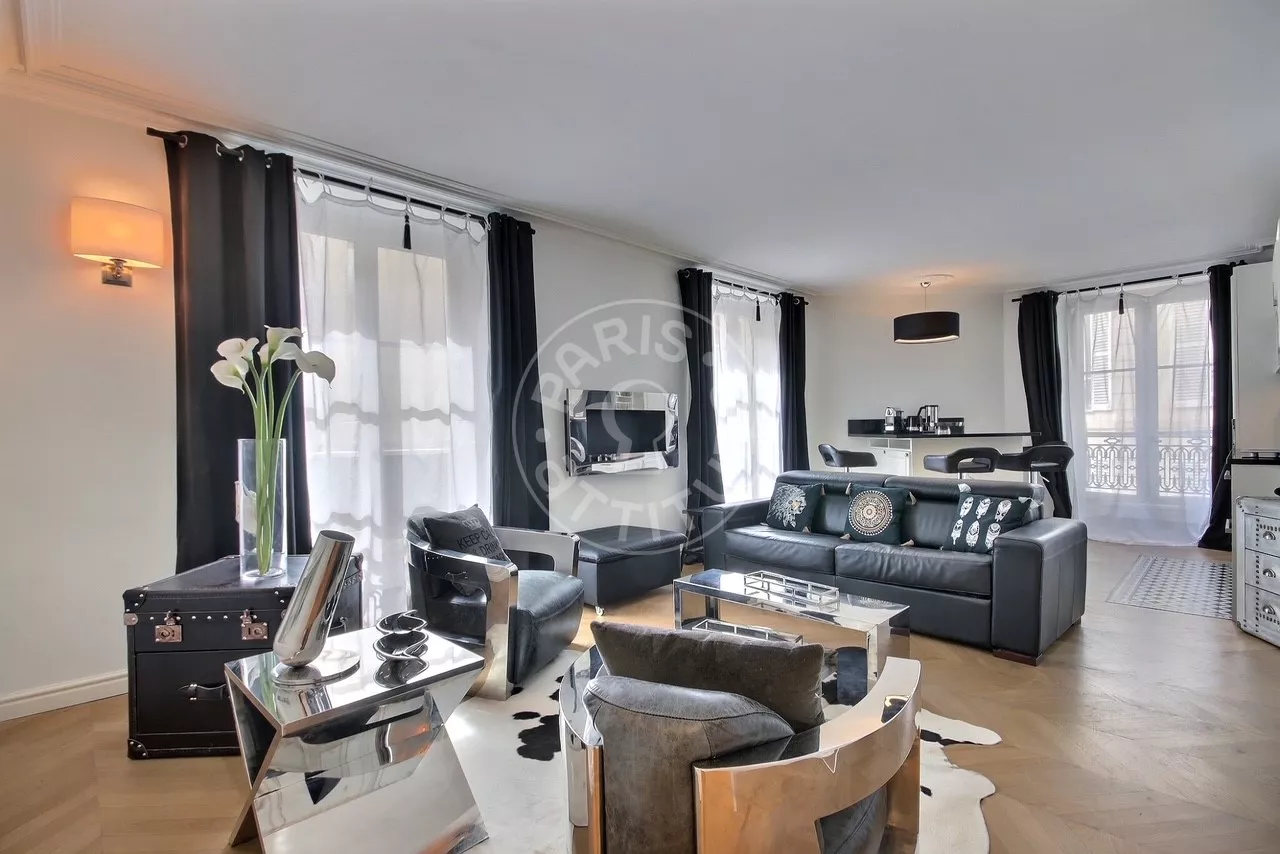 Appartement Rue Bouchardon à Paris
