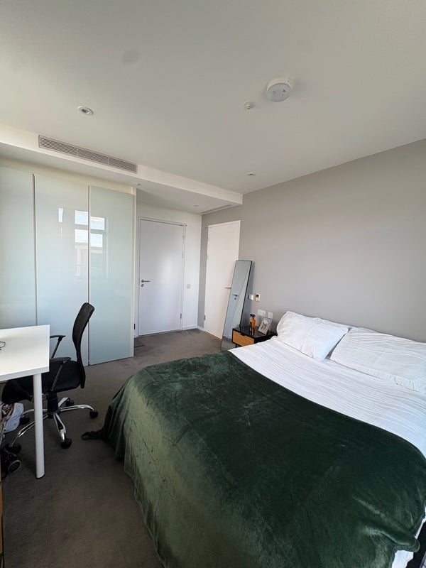 Room Honour Lea Avenue in Greater London