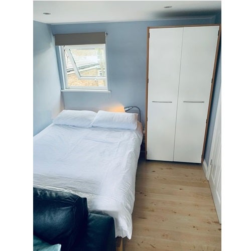 Flat Stanlake Road in London