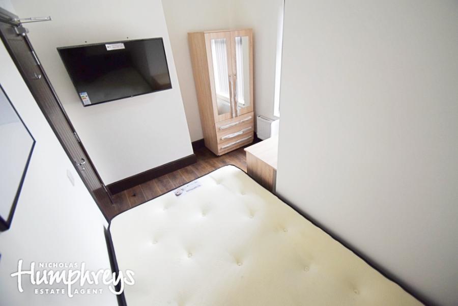 Room Seaford Street in Stoke-on-Trent