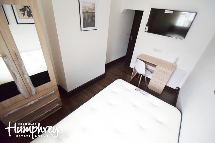 Room Seaford Street in Stoke-on-Trent