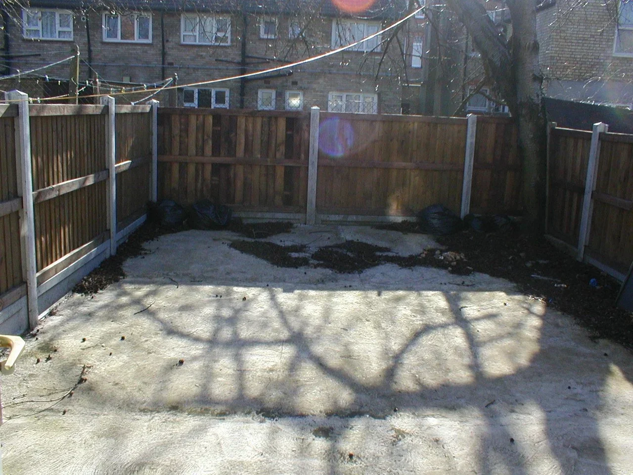 Flat Waghorn Road in Greater London