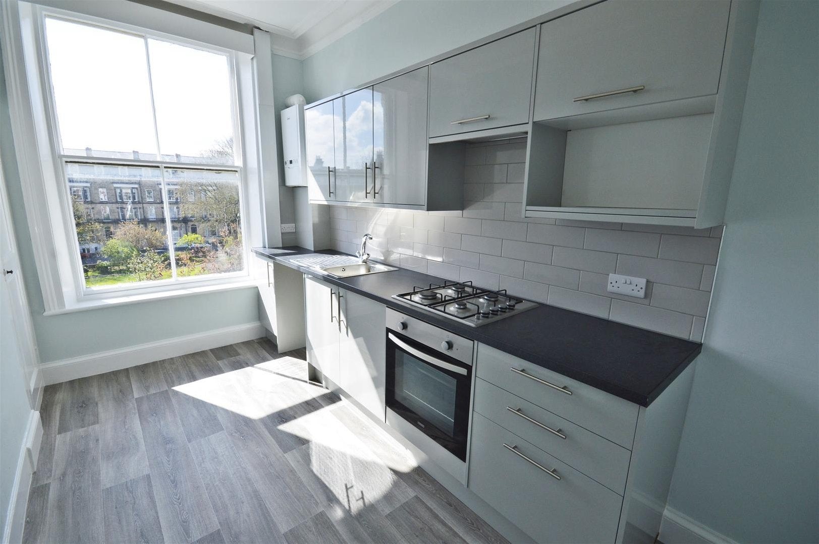 Flat Prince of Wales Terrace in Scarborough