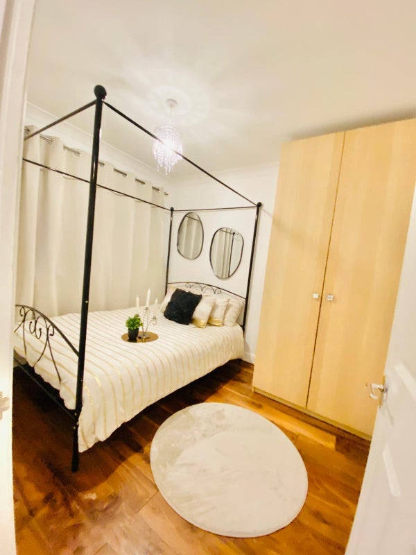 Room Constable Avenue in Greater London