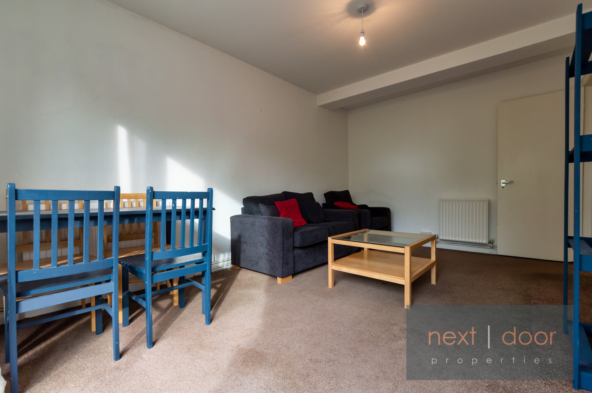 Flat Lomond Grove in London