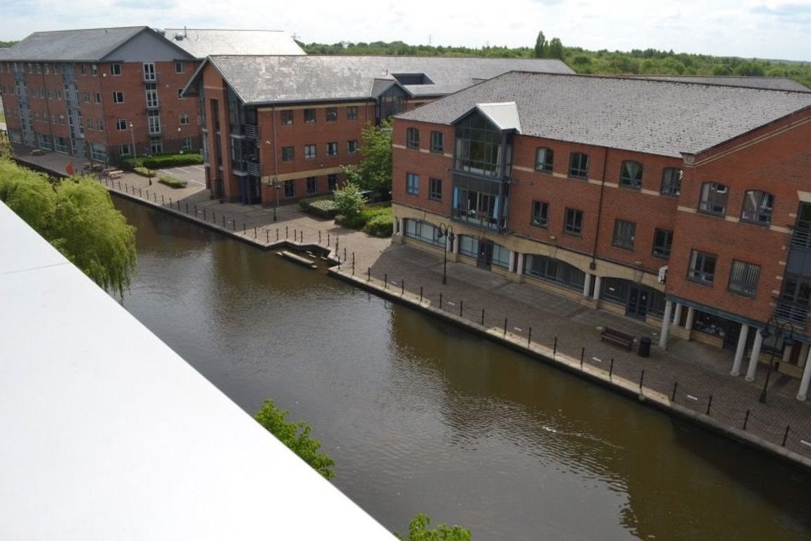 Flat Heritage Way in Wigan
