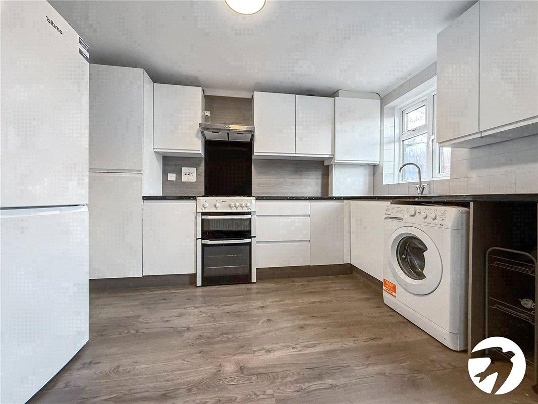 House Stanton Close in Greater London