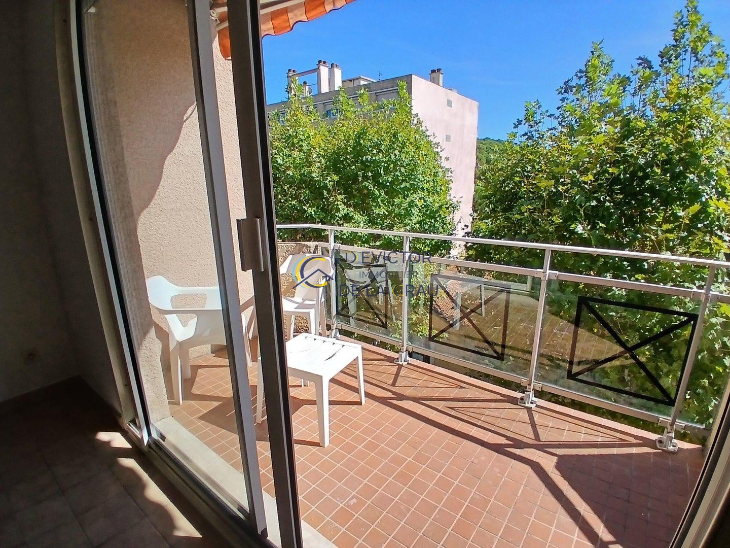 Appartement Rue Charles de Montesquieu à Salon-de-Provence