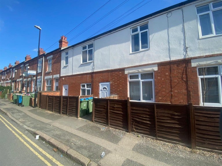 Flat Terry Road in Coventry