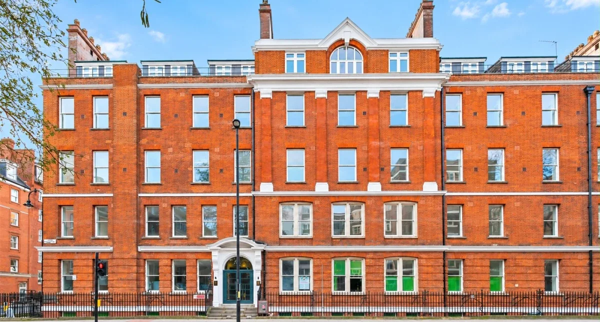 Flat Tavistock Place in Greater London