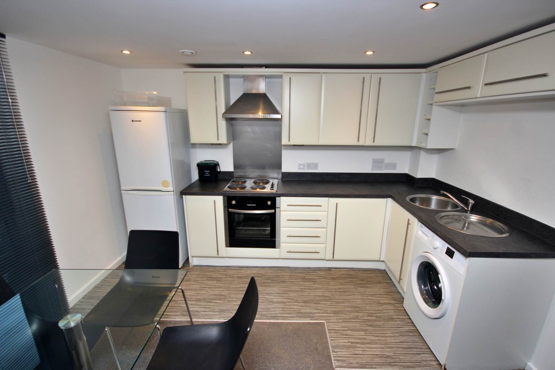 Flat Elmira Way in Salford