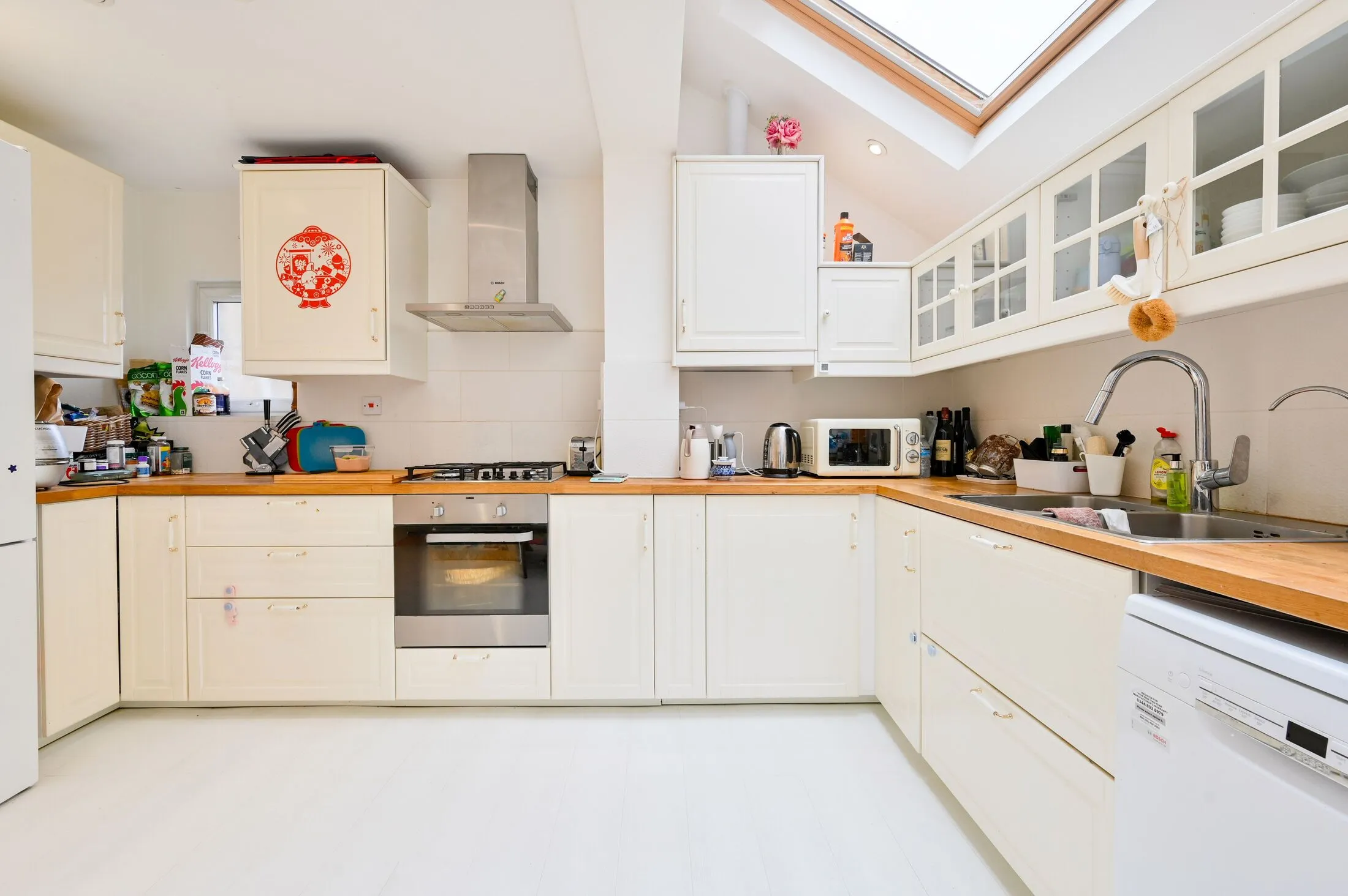 Flat Adelaide Grove in Greater London