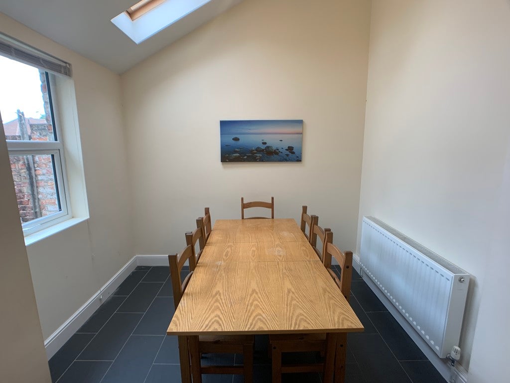Room Feversham Crescent in York