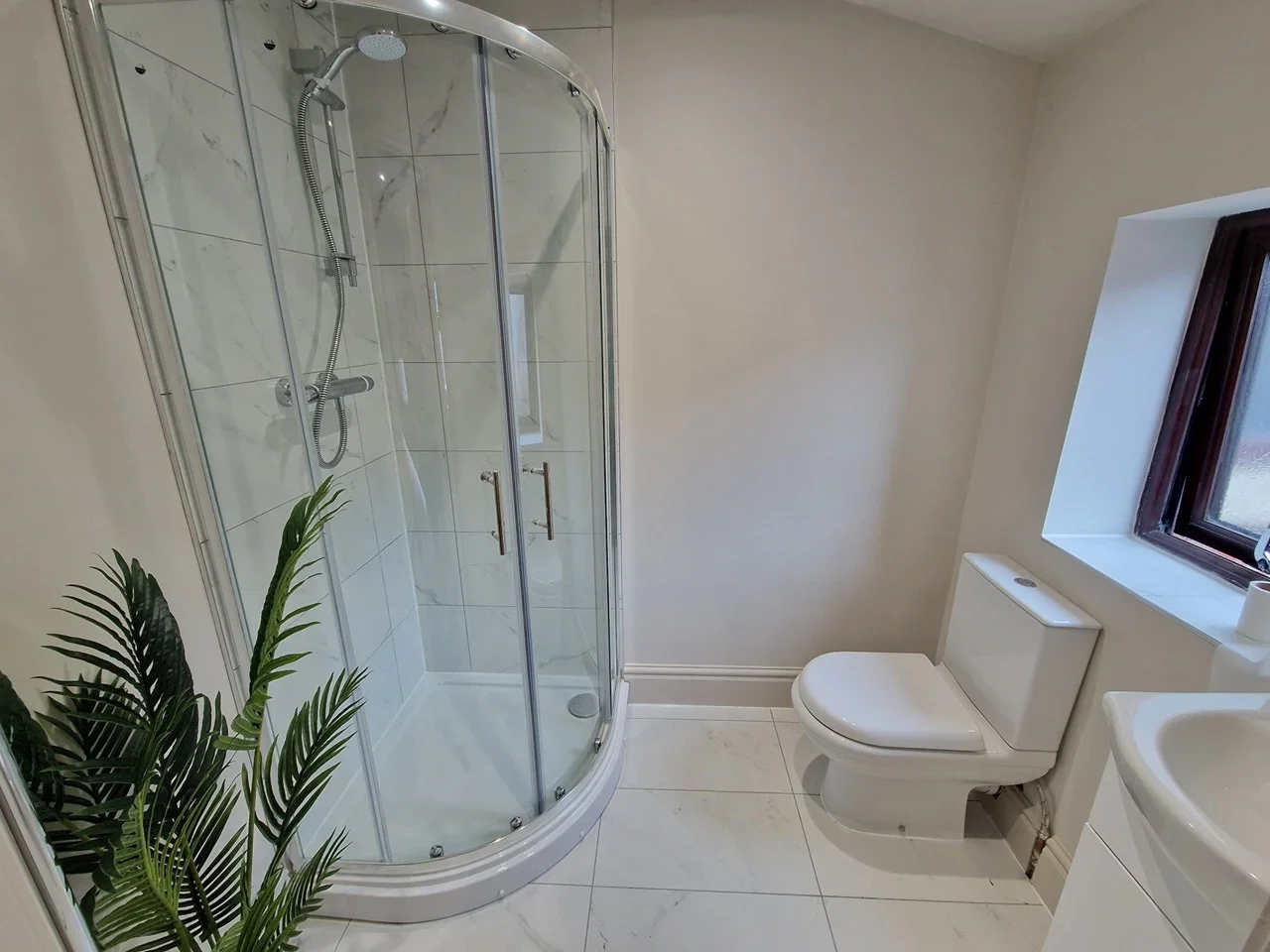 Room Greenway Road in Runcorn
