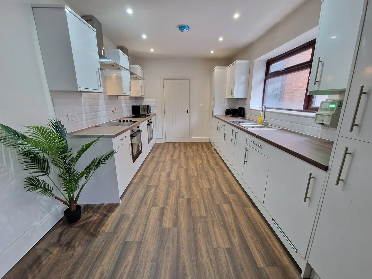 Room Greenway Road in Runcorn