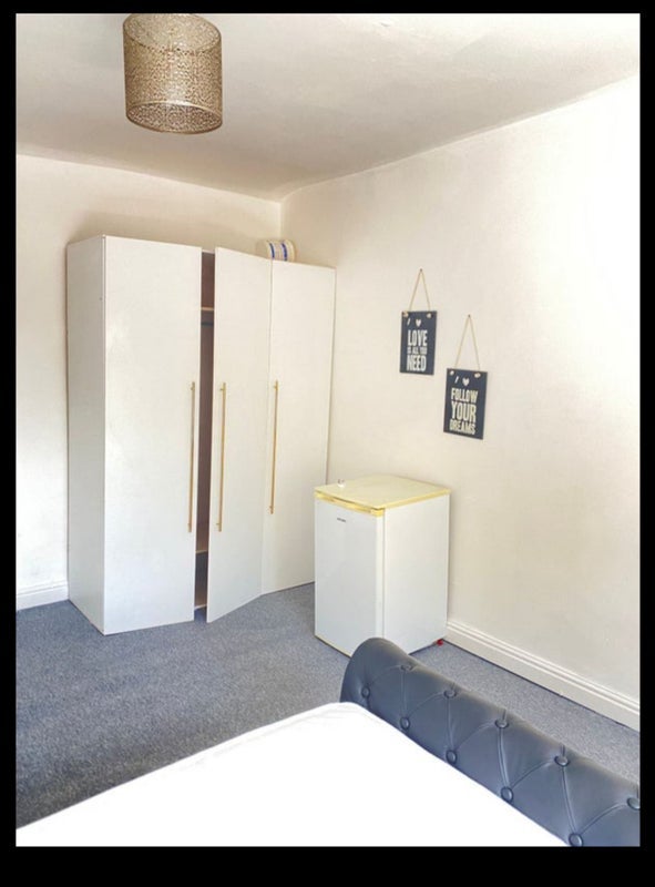 Room Cape Street in Sandwell