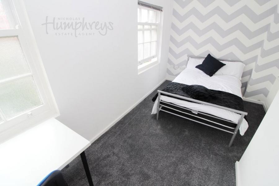 Room Glossop Road in Sheffield